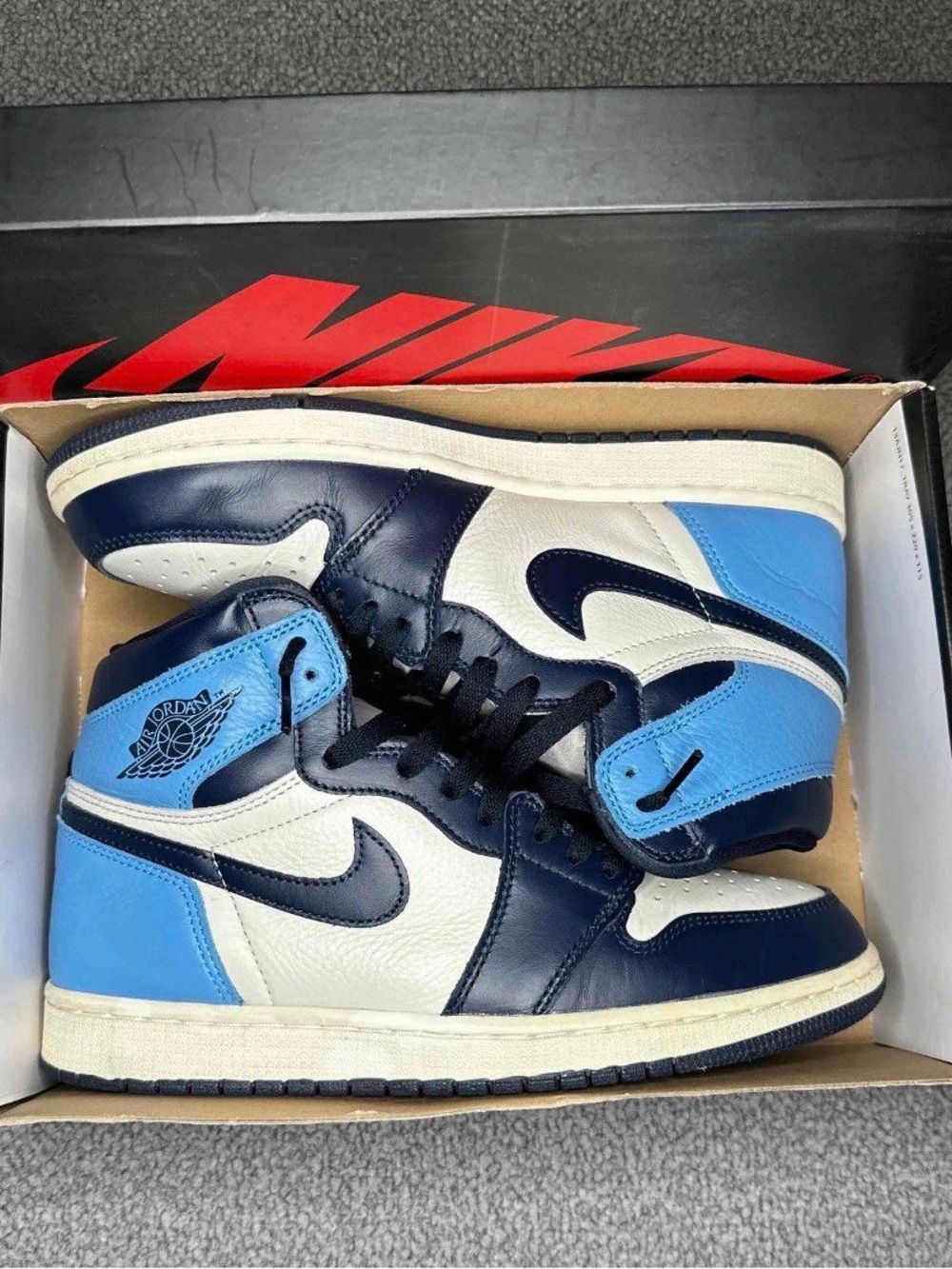 Air Jordan 1 Obsidian Size 9.5